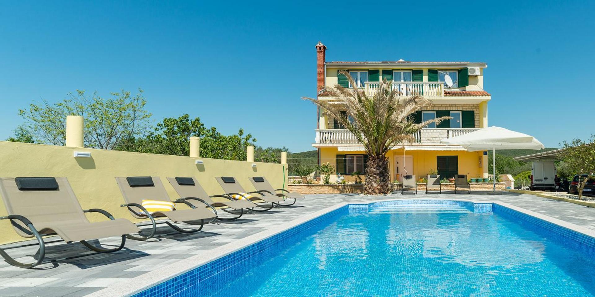Crowonder Sun&Fun Holiday House With Large Swimming Pool, Playroom And Garden Bibinje Extérieur photo