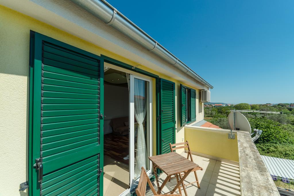 Crowonder Sun&Fun Holiday House With Large Swimming Pool, Playroom And Garden Bibinje Extérieur photo