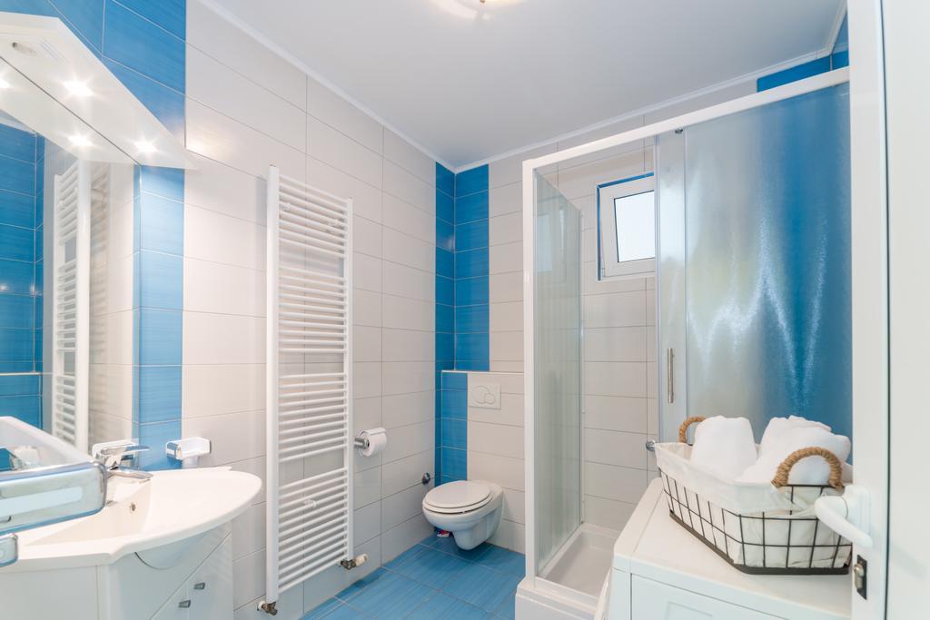 Crowonder Sun&Fun Holiday House With Large Swimming Pool, Playroom And Garden Bibinje Extérieur photo
